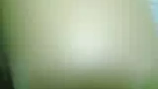 Млада студентка по ч ...