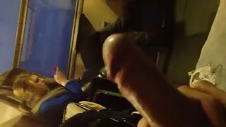 Възрастна майка изсм ...